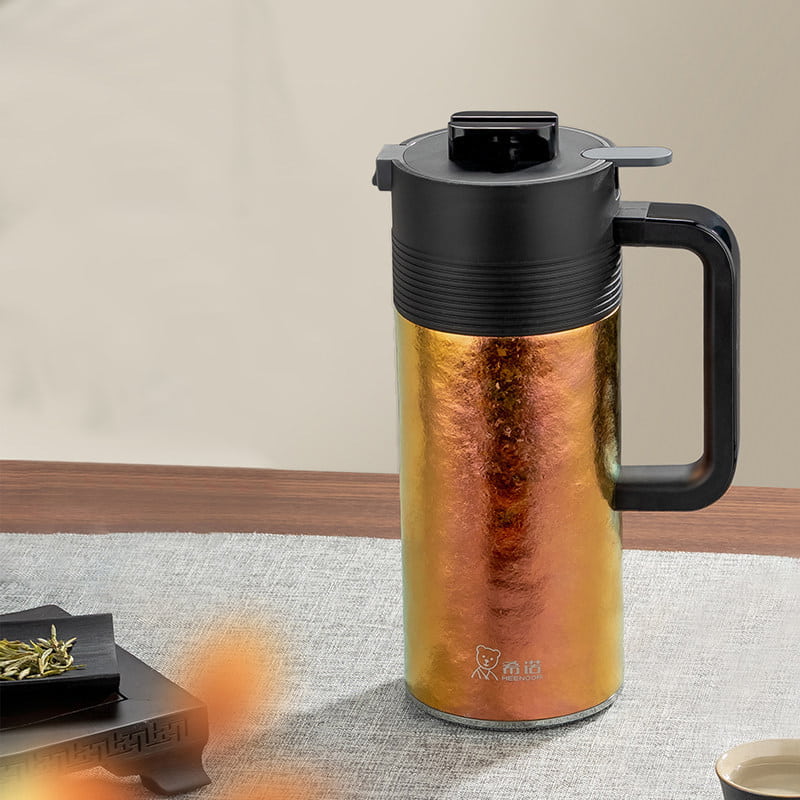 Olla de titanio puro con infusor de separación de té