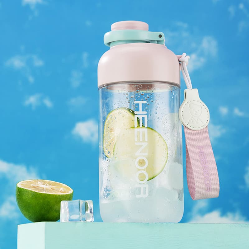 Botella de plástico de paja deportiva Tritan